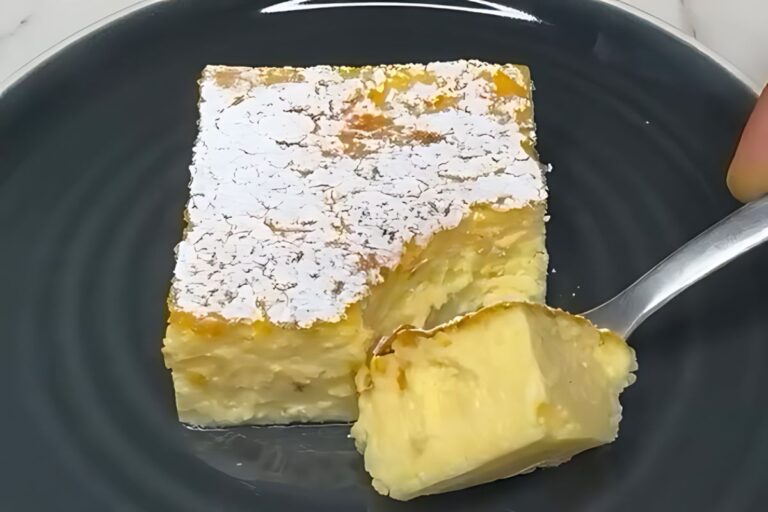 Πανεύκολο γλύκισμα φρέσκου τυριού με ροδάκινα